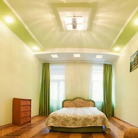 в центрі подобово у львові на замарстинівській 10 Apartment